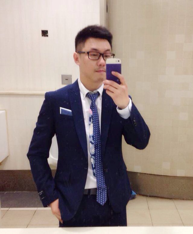 11:47:56 am 点击次数 :  6079 学友的歌:还很年轻 南缘北者:西装帅哥
